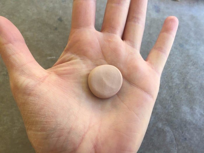 自制迷你披萨吊饰教程-友情项链DIY指南-第3张图片-趣作屋