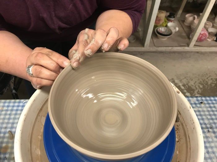 电动陶轮制作小型陶碗全流程教程-第31张图片-趣作屋