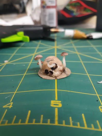 扭蛋机胶囊DIY：微型生态瓶立体场景制作教程-第19张图片-趣作屋