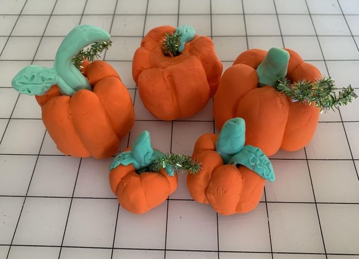 简易粘土南瓜造型制作教程-第1张图片-趣作屋 简易粘土南瓜造型制作教程-第1张图片-趣作屋