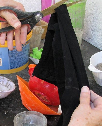 低成本水泥地精DIY教程-庭院装饰手作指南-第8张图片-趣作屋 低成本水泥地精DIY教程-庭院装饰手作指南-第8张图片-趣作屋