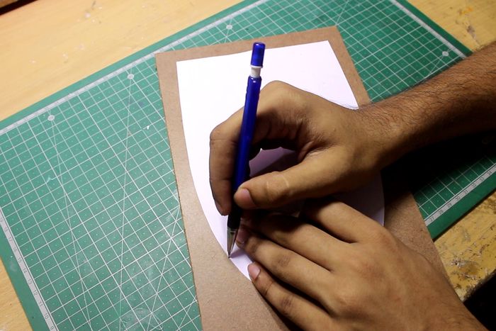 立体凤凰墙雕手工制作教程-低成本家庭DIY装饰品-第7张图片-趣作屋 立体凤凰墙雕手工制作教程-低成本家庭DIY装饰品-第7张图片-趣作屋