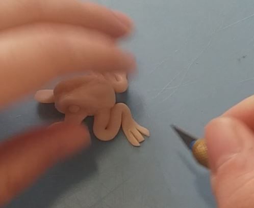 简单青蛙钥匙链手工制作教程-第16张图片-趣作屋