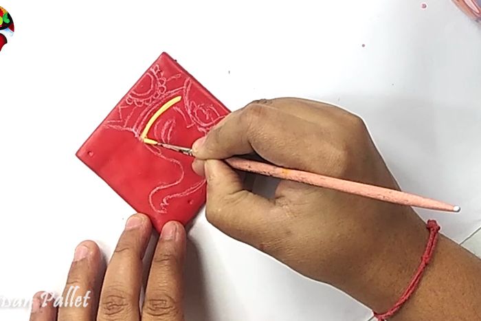 DIY聚合物粘土首饰制作教程——简单易学的手工项链与耳饰套装-第14张图片-趣作屋