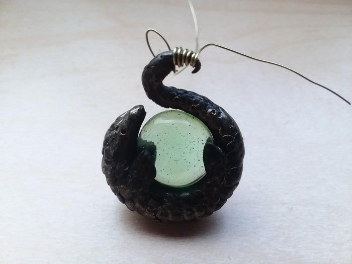 DIY环保穿山甲吊饰制作教程-手工动物保护主题工艺品-第17张图片-趣作屋