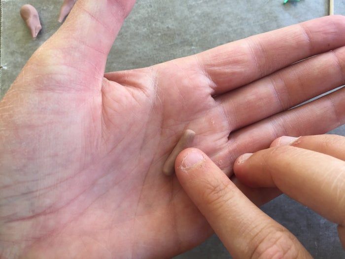 自制迷你披萨吊饰教程-友情项链DIY指南-第23张图片-趣作屋