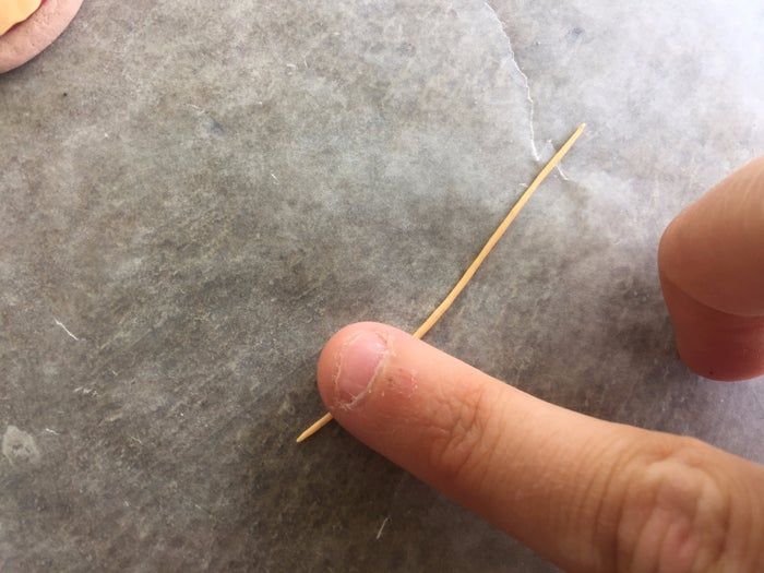 自制迷你披萨吊饰教程-友情项链DIY指南-第27张图片-趣作屋