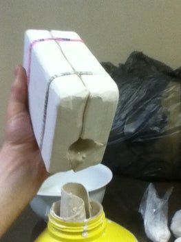 自制蜡模射线枪教程:石膏模具与高温烧制全流程-第22张图片-趣作屋 自制蜡模射线枪教程:石膏模具与高温烧制全流程-第22张图片-趣作屋