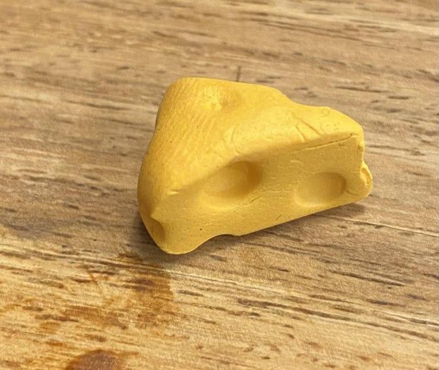 趣味DIY奶酪轮项链教程:简单材料制作个性饰品-第7张图片-趣作屋 趣味DIY奶酪轮项链教程:简单材料制作个性饰品-第7张图片-趣作屋