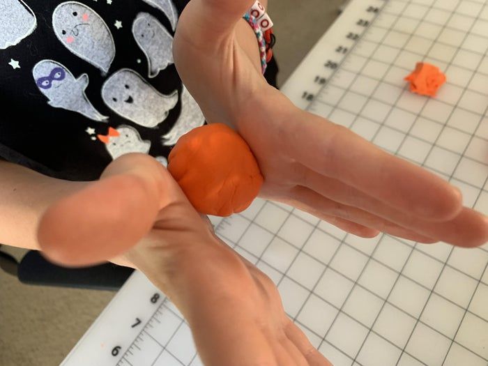 简易粘土南瓜造型制作教程-第9张图片-趣作屋 简易粘土南瓜造型制作教程-第9张图片-趣作屋