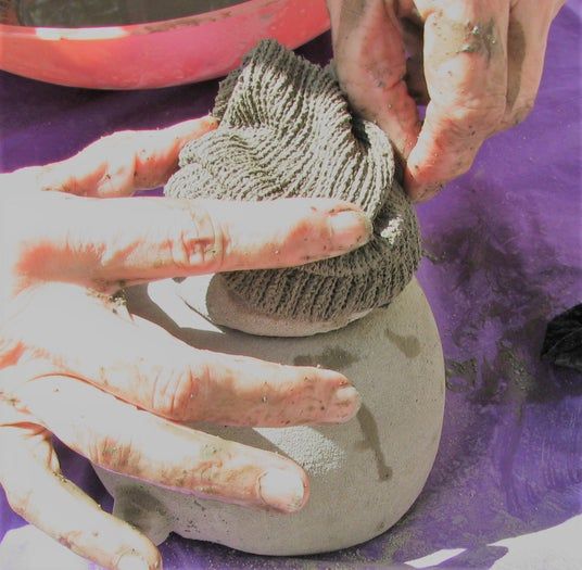 低成本水泥地精DIY教程-庭院装饰手作指南-第23张图片-趣作屋 低成本水泥地精DIY教程-庭院装饰手作指南-第23张图片-趣作屋