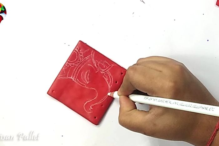 DIY聚合物粘土首饰制作教程——简单易学的手工项链与耳饰套装-第13张图片-趣作屋