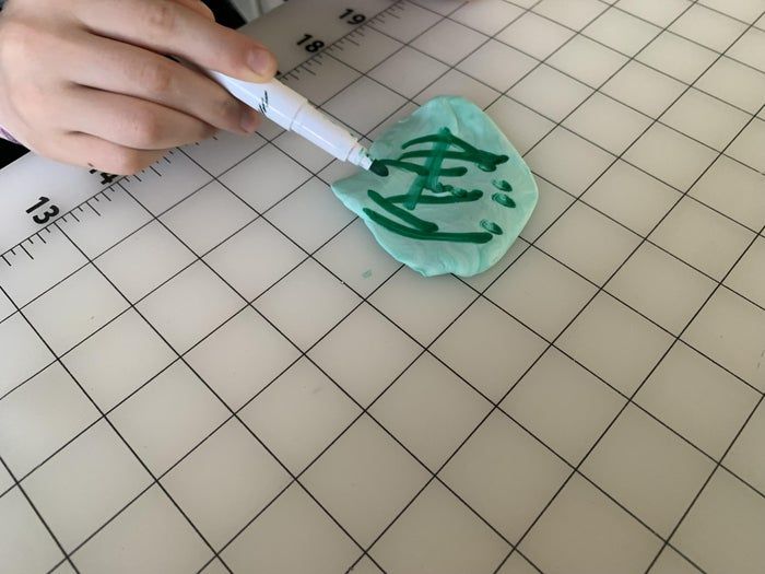 简易粘土南瓜造型制作教程-第7张图片-趣作屋 简易粘土南瓜造型制作教程-第7张图片-趣作屋