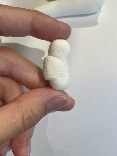 自制球形关节可动人偶教程：风干粘土与弹力绳的创意制作-第17张图片-趣作屋