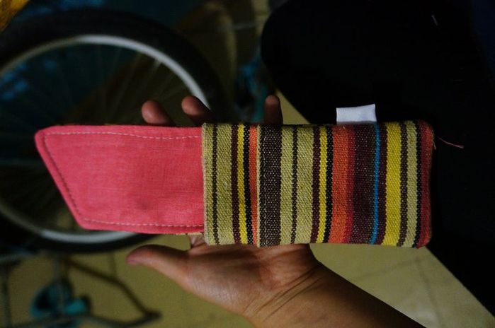 墨西哥传统风格手机包DIY教程：手工缝制与创意装饰-第15张图片-趣作屋