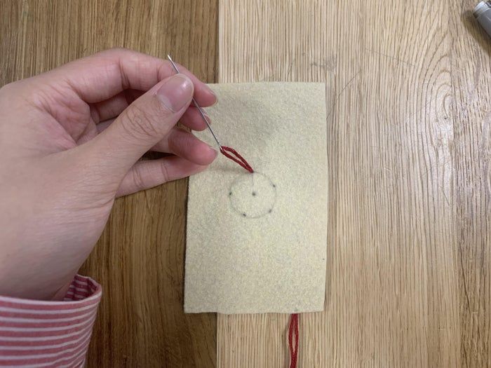 手工刺绣玫瑰教程：打造个性化装饰礼物-第7张图片-趣作屋