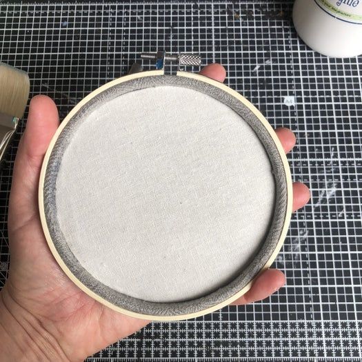 零成本刺绣作品装裱教程，环保手工制作方法-第17张图片-趣作屋