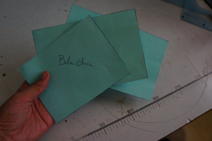 墨西哥传统风格手机包DIY教程：手工缝制与创意装饰-第3张图片-趣作屋