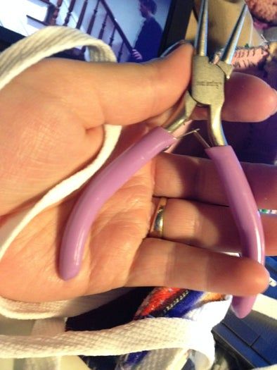 低成本DIY修补匡威鞋教程:用墨西哥毯子打造个性运动鞋-第13张图片-趣作屋 低成本DIY修补匡威鞋教程:用墨西哥毯子打造个性运动鞋-第13张图片-趣作屋