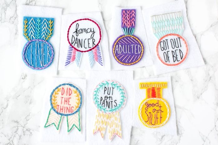 手工刺绣奖章贴片制作指南-第20张图片-趣作屋