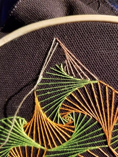 手把手教你用直线绣出曲线美感的刺绣DIY教程-第27张图片-趣作屋