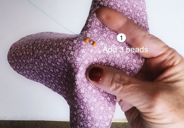 DIY刺绣心形靠垫手工教程：附图案下载与详细步骤-第8张图片-趣作屋