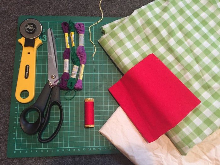 手工刺绣靠垫制作教程：打造《仲夏夜之梦》主题礼物-第2张图片-趣作屋