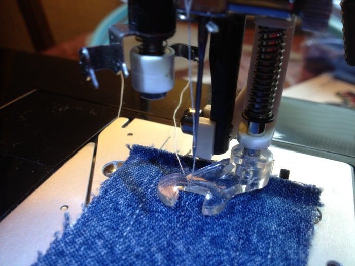 低成本机绣手工教程：用缝纫机制作个性化礼物全攻略-第10张图片-趣作屋