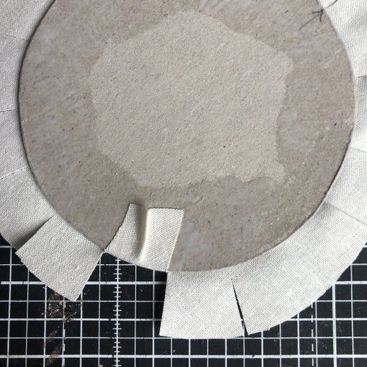 零成本刺绣作品装裱教程，环保手工制作方法-第11张图片-趣作屋