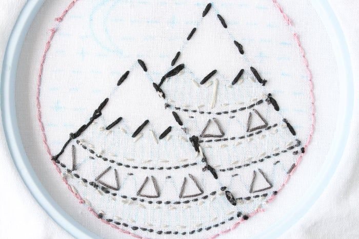 免费山景刺绣针法教程：掌握8种基础刺绣技巧-第54张图片-趣作屋