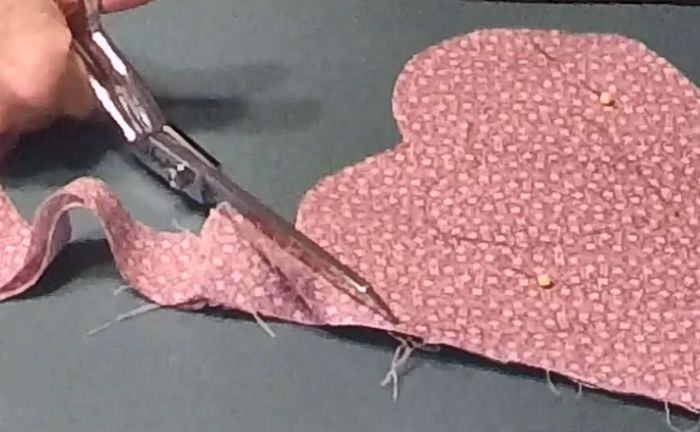 DIY刺绣心形靠垫手工教程：附图案下载与详细步骤-第6张图片-趣作屋