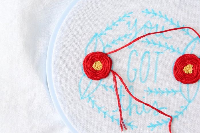 带法式结刺绣花朵制作教程-第11张图片-趣作屋 带法式结刺绣花朵制作教程-第11张图片-趣作屋