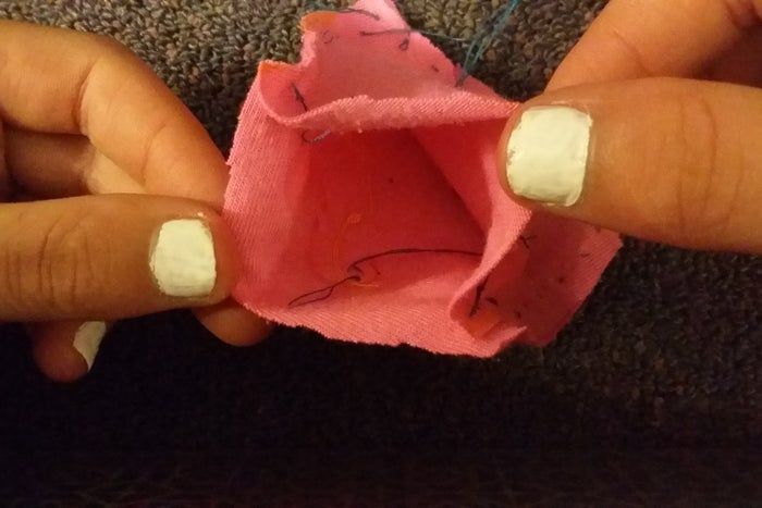 手工缝制小枕头教程：简单10步打造个性靠枕-第29张图片-趣作屋