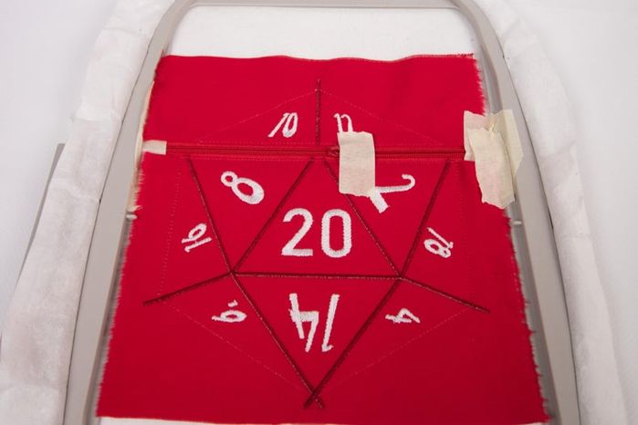 DIY D20骰子造型笔袋教程 - 刺绣机制作指南-第27张图片-趣作屋