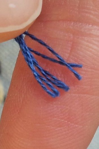 手工刺绣入门教程:掌握回针绣、茎状绣与缎面绣技巧-第6张图片-趣作屋 手工刺绣入门教程:掌握回针绣、茎状绣与缎面绣技巧-第6张图片-趣作屋