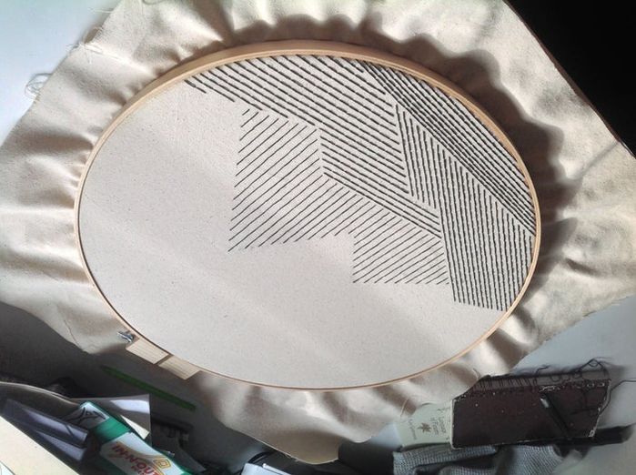 周末手工刺绣教程:轻松完成大号山峦刺绣作品-第18张图片-趣作屋 周末手工刺绣教程:轻松完成大号山峦刺绣作品-第18张图片-趣作屋