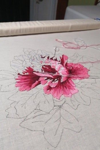 手工刺绣卷轴制作教程:低成本DIY方法-第8张图片-趣作屋 手工刺绣卷轴制作教程:低成本DIY方法-第8张图片-趣作屋