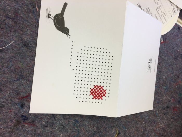 融合传统与科技：DIY会发光的十字绣卡片教程-第5张图片-趣作屋