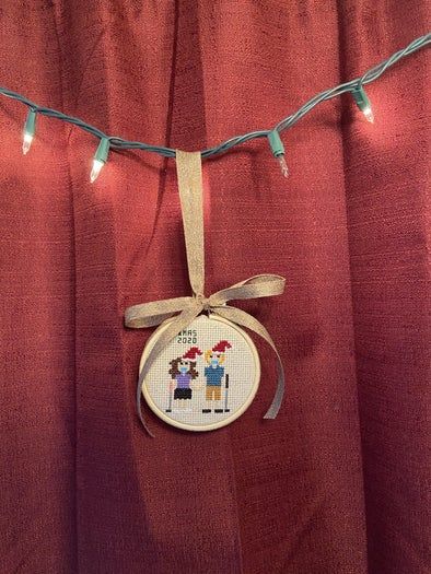 圣诞节十字绣装饰品DIY教程:手工制作个性化挂饰-第2张图片-趣作屋 圣诞节十字绣装饰品DIY教程:手工制作个性化挂饰-第2张图片-趣作屋