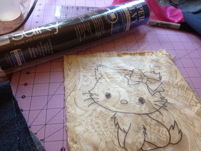 低成本机绣手工教程：用缝纫机制作个性化礼物全攻略-第18张图片-趣作屋