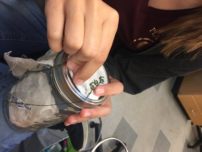 手工刺绣流苏书签制作教程-第10张图片-趣作屋 手工刺绣流苏书签制作教程-第10张图片-趣作屋