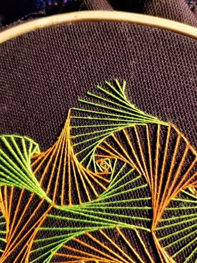 手把手教你用直线绣出曲线美感的刺绣DIY教程-第28张图片-趣作屋