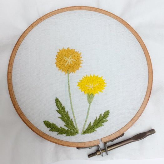 手工刺绣蒲公英花朵教程|初学者也能掌握的刺绣技巧-第1张图片-趣作屋 手工刺绣蒲公英花朵教程|初学者也能掌握的刺绣技巧-第1张图片-趣作屋
