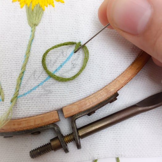 手工刺绣蒲公英花朵教程|初学者也能掌握的刺绣技巧-第16张图片-趣作屋 手工刺绣蒲公英花朵教程|初学者也能掌握的刺绣技巧-第16张图片-趣作屋