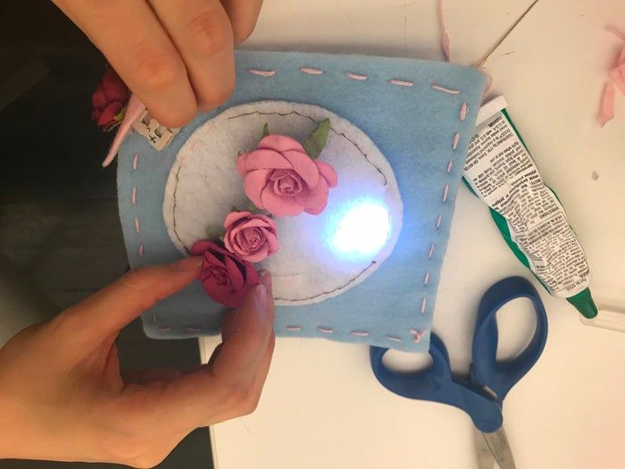 DIY儿童互动布艺玩具教程:打造Fidgety安抚玩具-第11张图片-趣作屋 DIY儿童互动布艺玩具教程:打造Fidgety安抚玩具-第11张图片-趣作屋