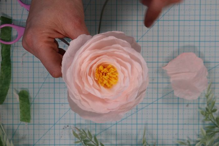 超详细手工纸花制作教程,低成本打造婚礼纪念花束-第11张图片-趣作屋 超详细手工纸花制作教程,低成本打造婚礼纪念花束-第11张图片-趣作屋