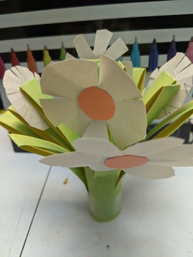 低成本手工制作白色纸花教程，轻松打造创意花束-第21张图片-趣作屋