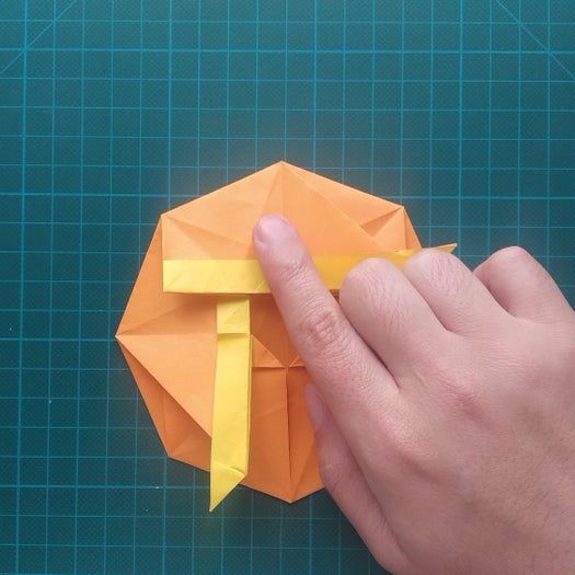 手工折纸教程：用20厘米彩纸折出π符号硬币折纸-第79张图片-趣作屋