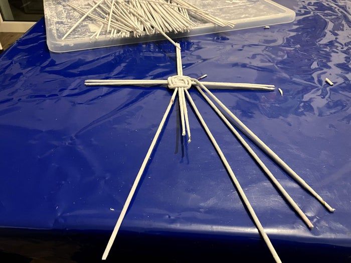 用旧报纸做手工编织篮子教程,简单易学环保又实用-第25张图片-趣作屋 用旧报纸做手工编织篮子教程,简单易学环保又实用-第25张图片-趣作屋