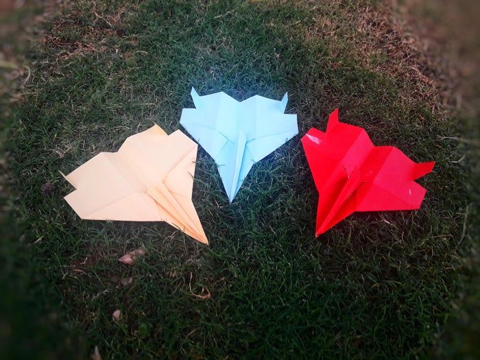 超简单F-15纸飞机折法教程，一扔能飞9米远-第1张图片-趣作屋